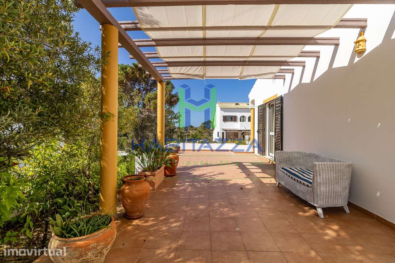 Moradia T2 com jardim, perto da Praia do Monte Clérigo para arrendamen - Grande imagem: 5/25