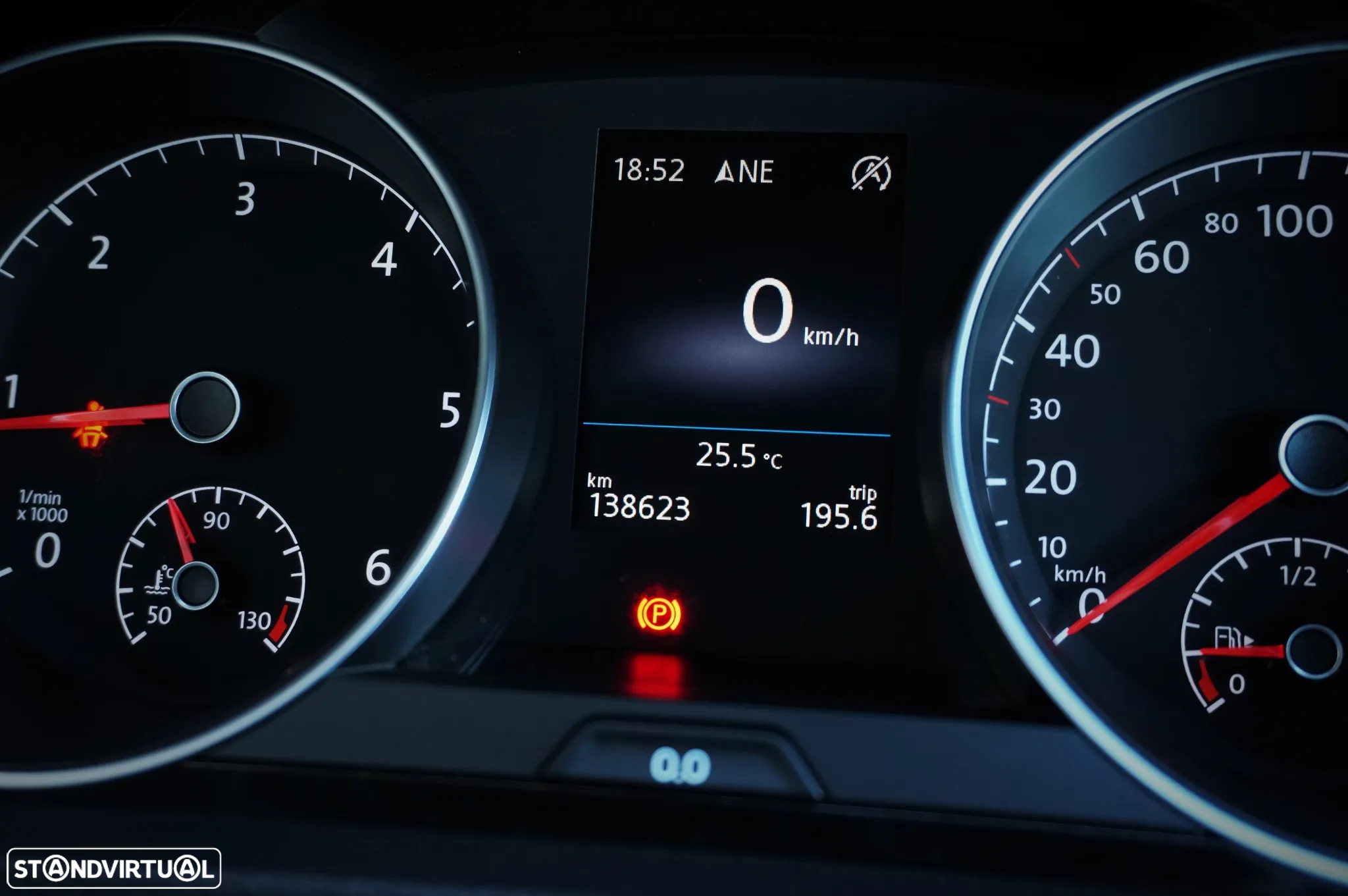 VW Golf Variant 1.6 TDi Highline - 27
