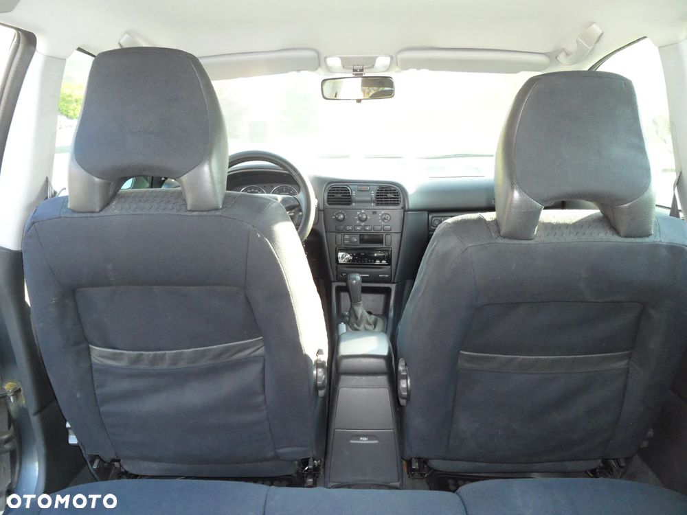 Volvo V40 1.9D - 8