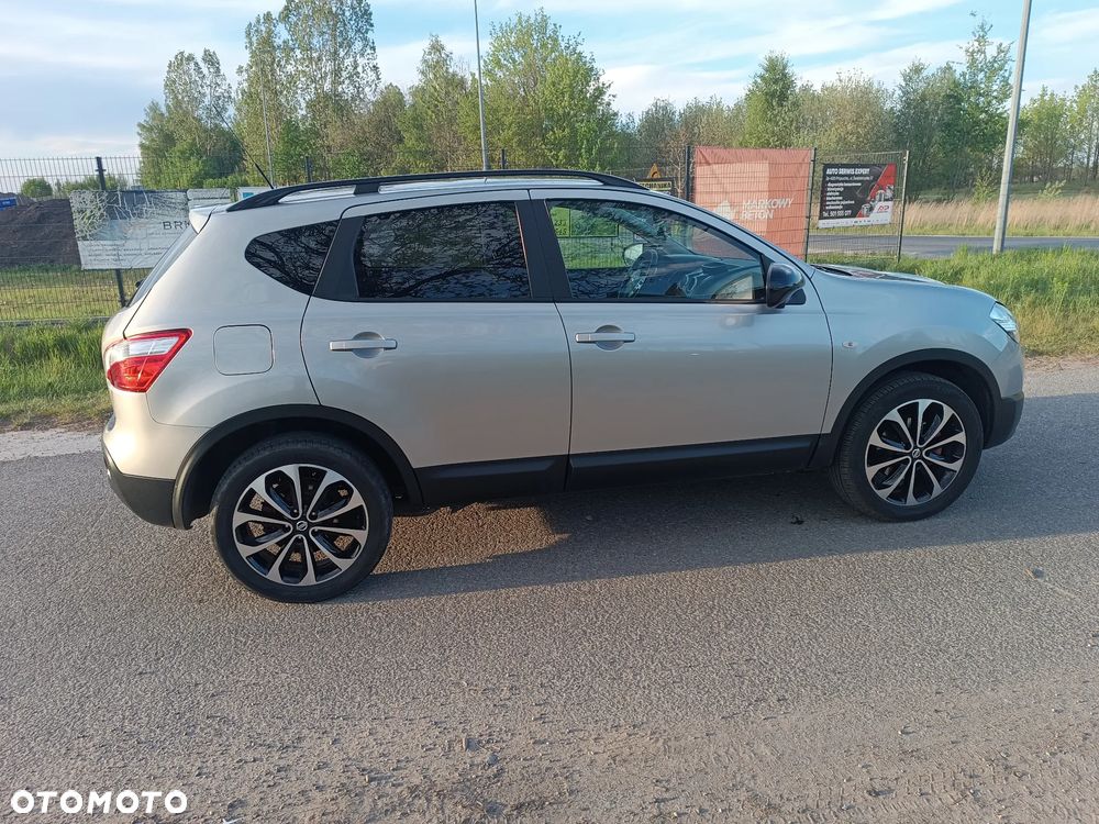 Nissan Qashqai 1.6 dCi DPF tekna - 5