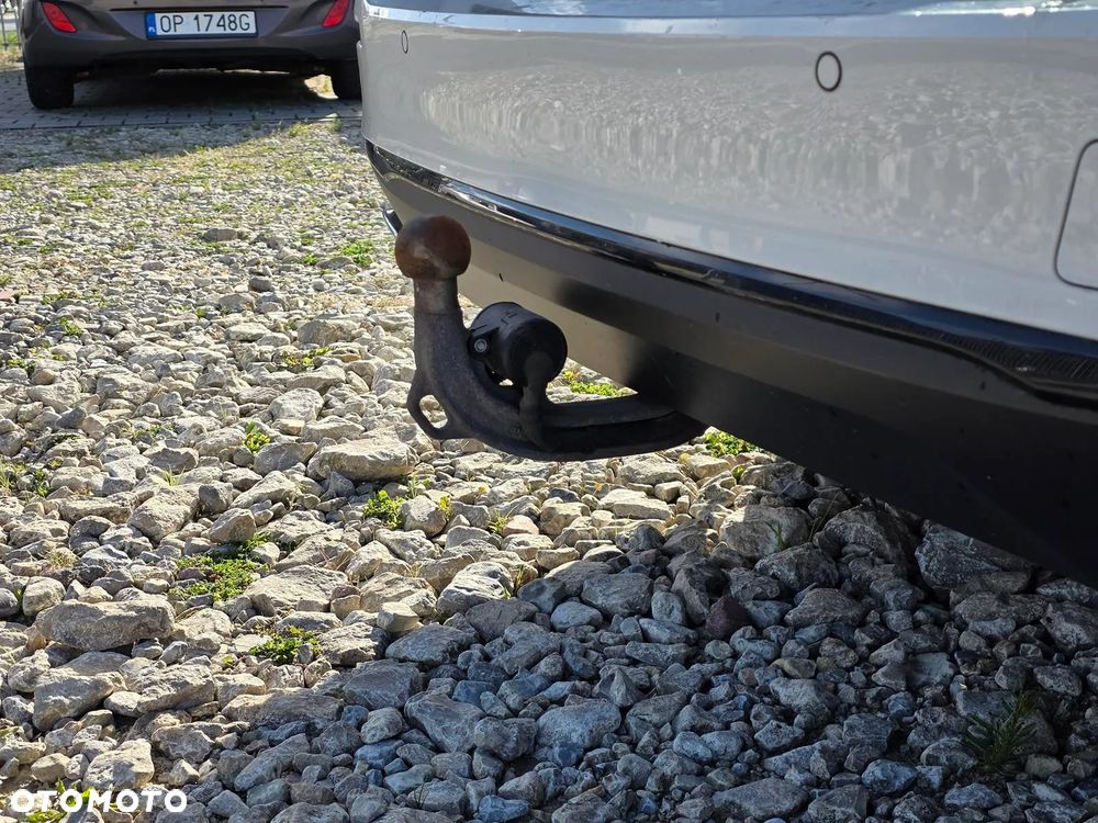 BMW Seria 5 520d xDrive mHEV - 26