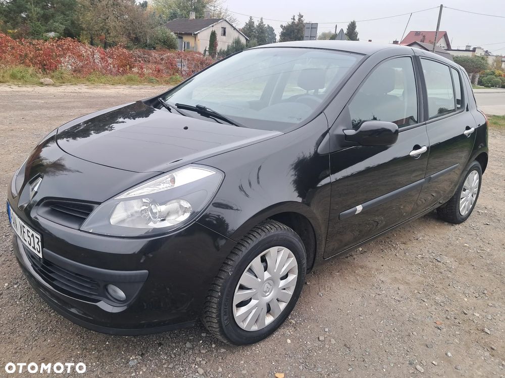 Renault Clio - 26