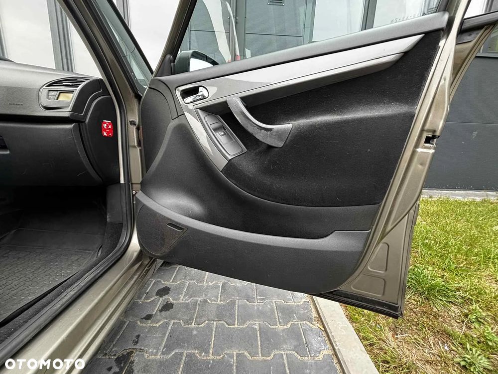 Citroën C4 Picasso 1.6 HDi X - 12