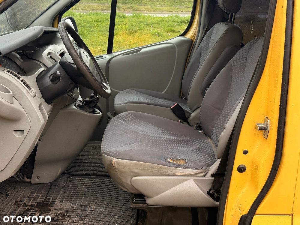 Renault Trafic - 10