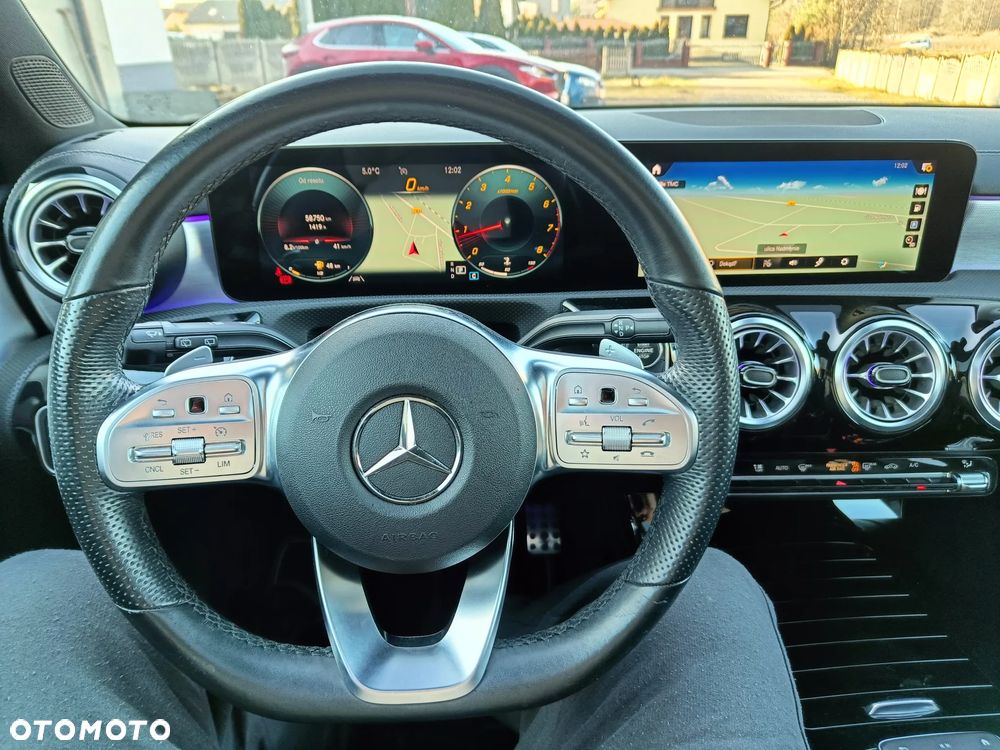 Mercedes-Benz Klasa A 200 AMG Line 7G-DCT - 33