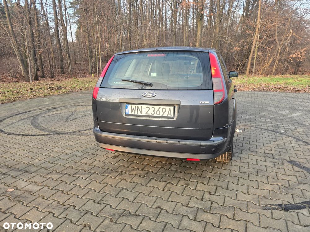Ford Focus TDCi Futura - 11
