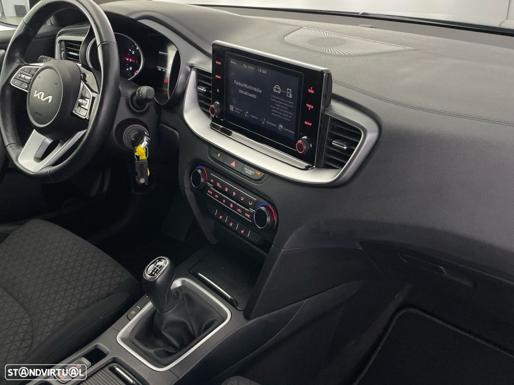 Kia Ceed SW 1.0 T-GDI Sport - 24