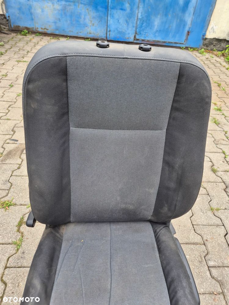 FOTEL KIEROWCY LEWY EU MASTER III MOVANO B  NV400 2.3 10r.+ - 4