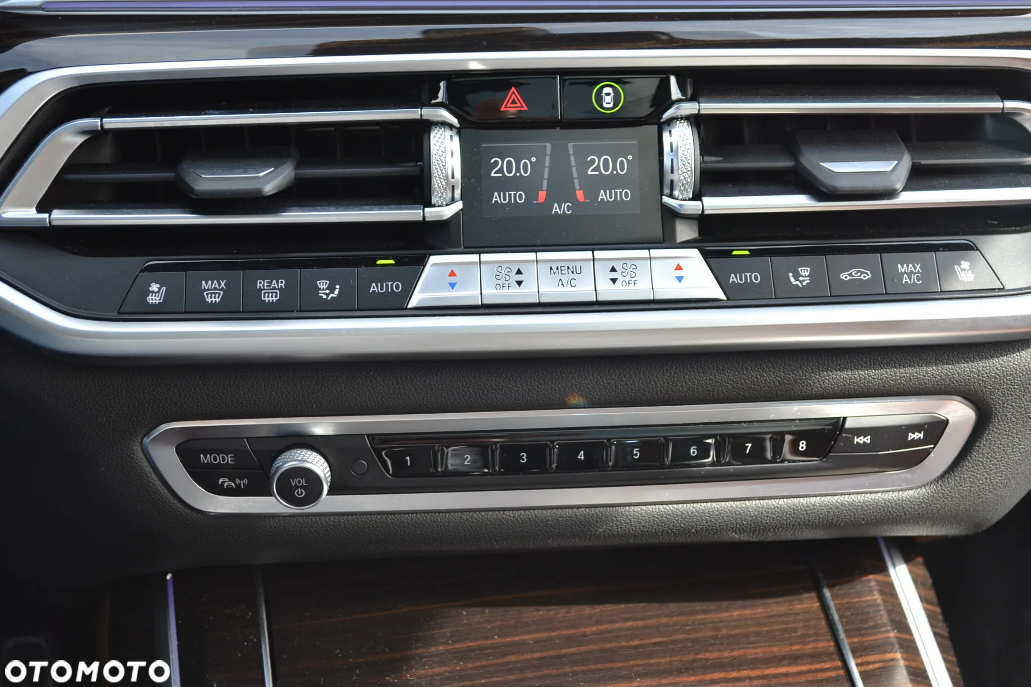 BMW X7 M50i sport - 27