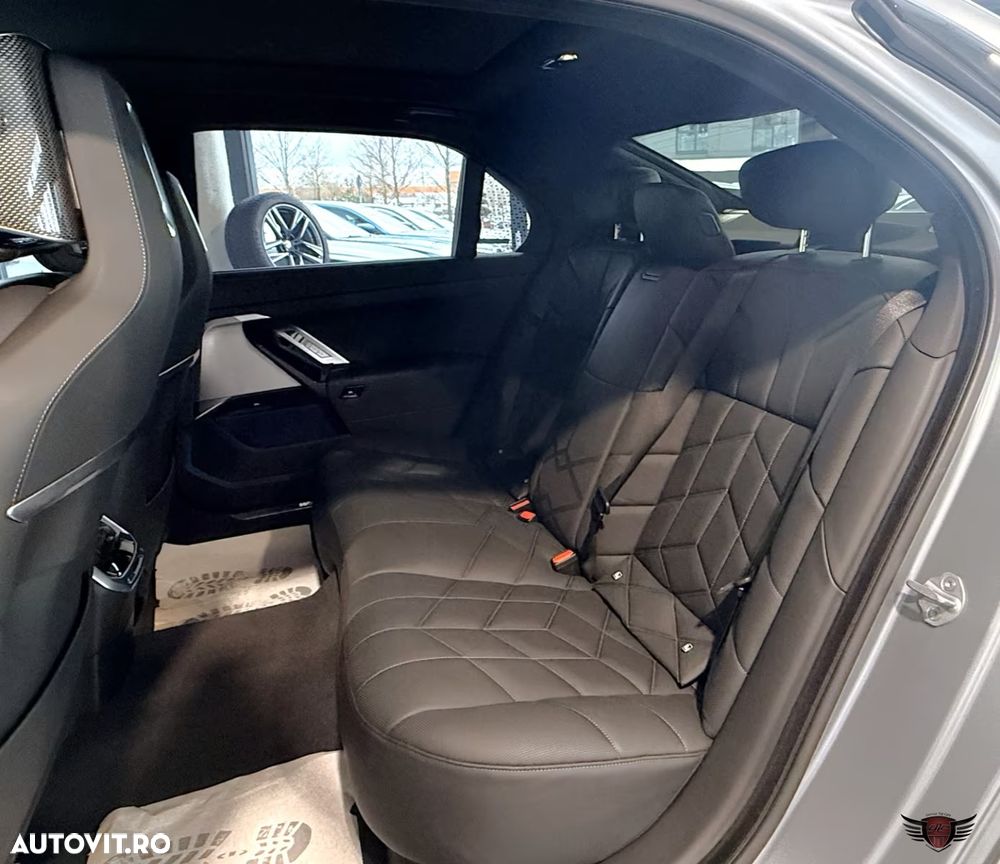 BMW i7 xDrive60 - 18