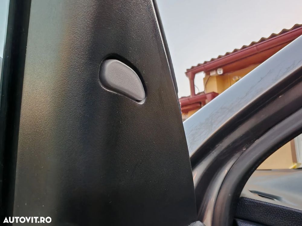 Nissan Qashqai 1.6 DCI ALL-MODE 4x4i TEKNA+ - 9