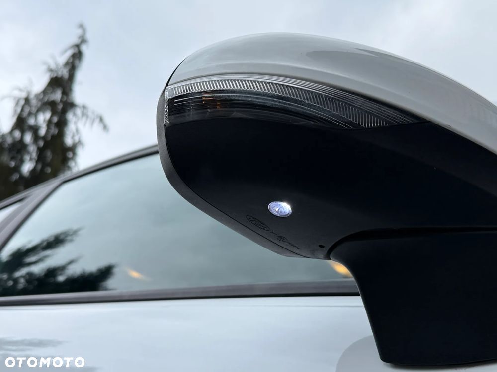 Ford Fiesta 1.0 EcoBoost S&S COOL&CONNECT - 36