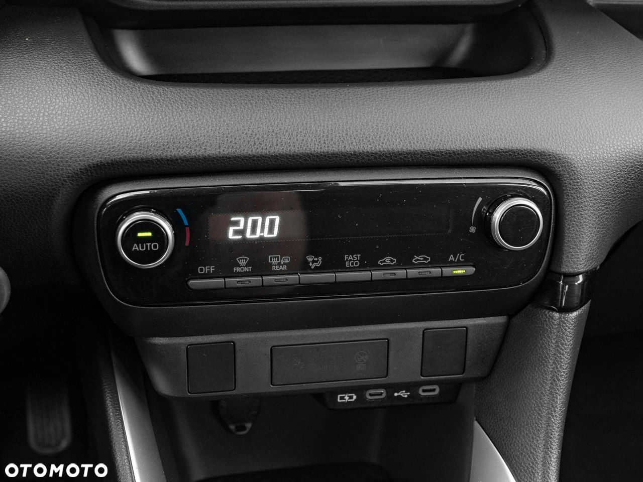 Toyota Yaris Hybrid 1.5 Comfort - 18