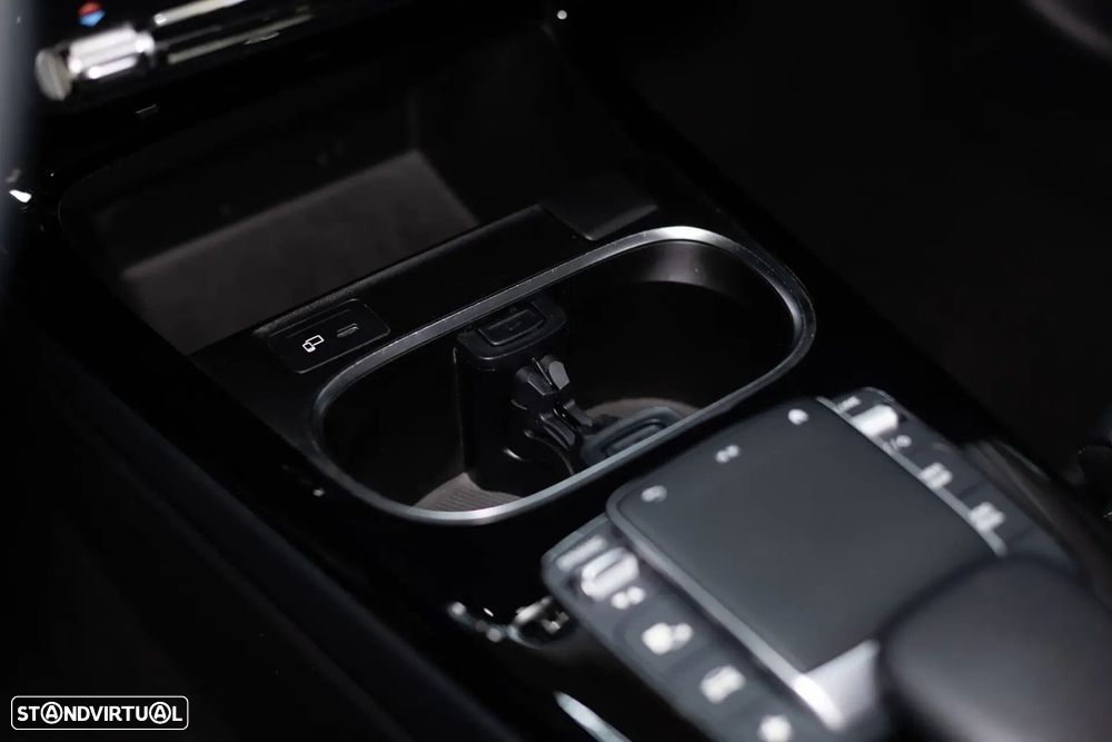 Mercedes-Benz A 180 Limousine - 38