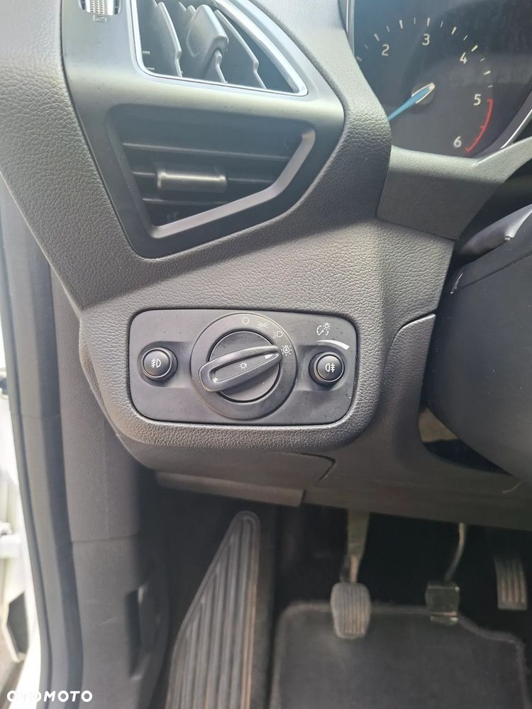 Ford Grand C-MAX - 15