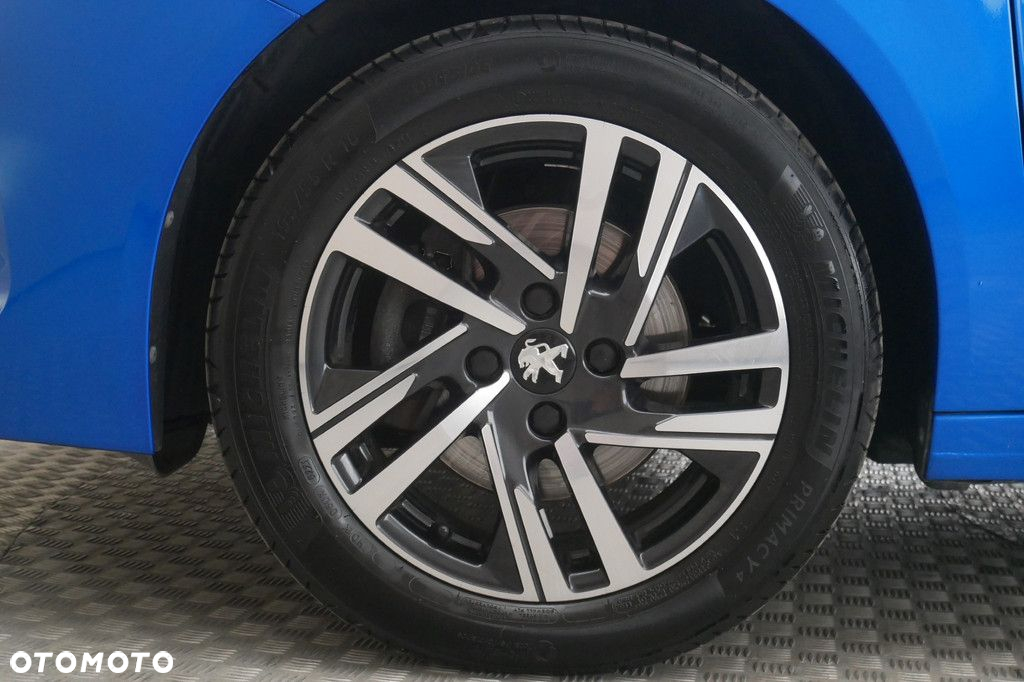 Peugeot 208 - 14
