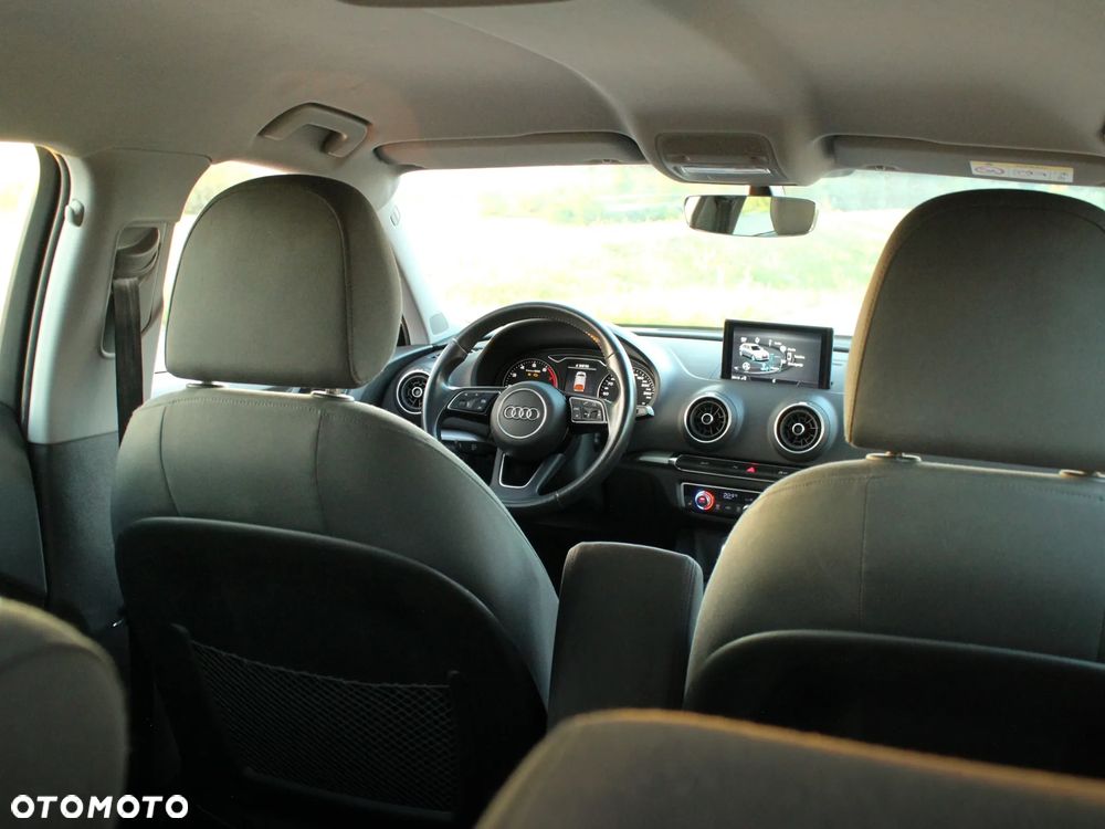 Audi A3 Sportback 35 TFSI S tronic - 37