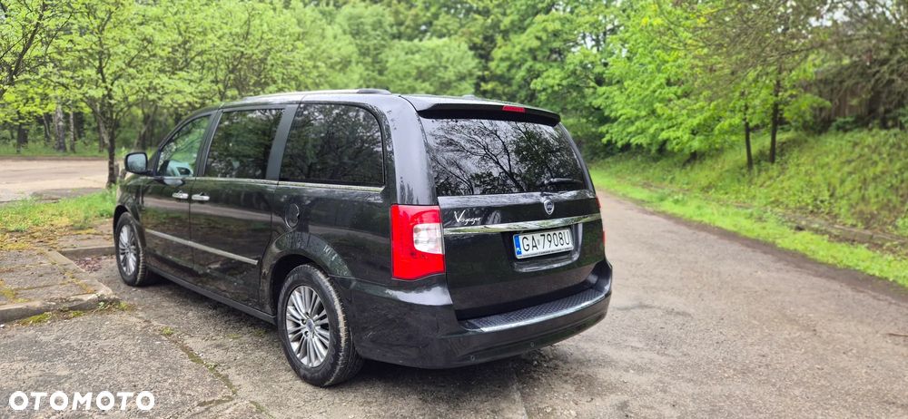 Lancia Voyager 2.8CRD Gold - 3