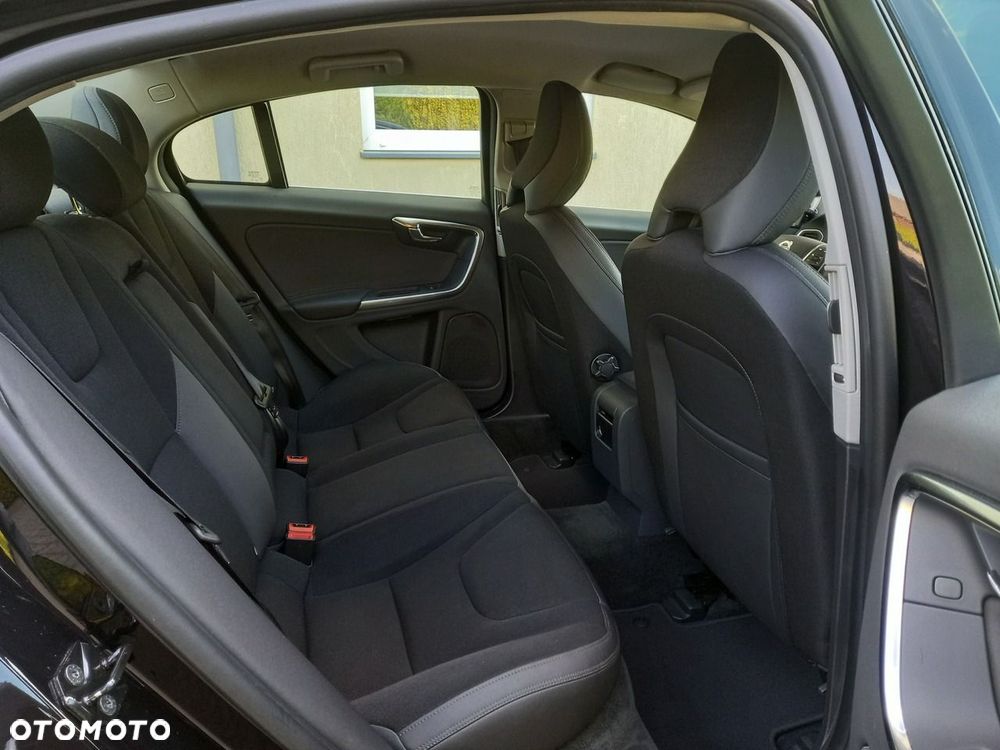 Volvo S60 D4 Business Edition - 24
