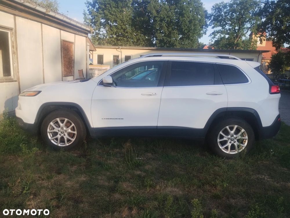 Jeep Cherokee - 2