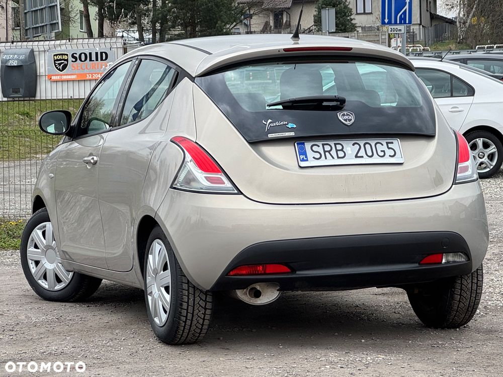 Lancia Ypsilon 1.2 8V Elefantino S&S - 9