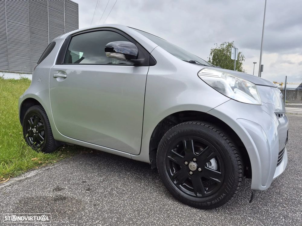Toyota iQ 1.0 VVT-i Essential+AC - 8