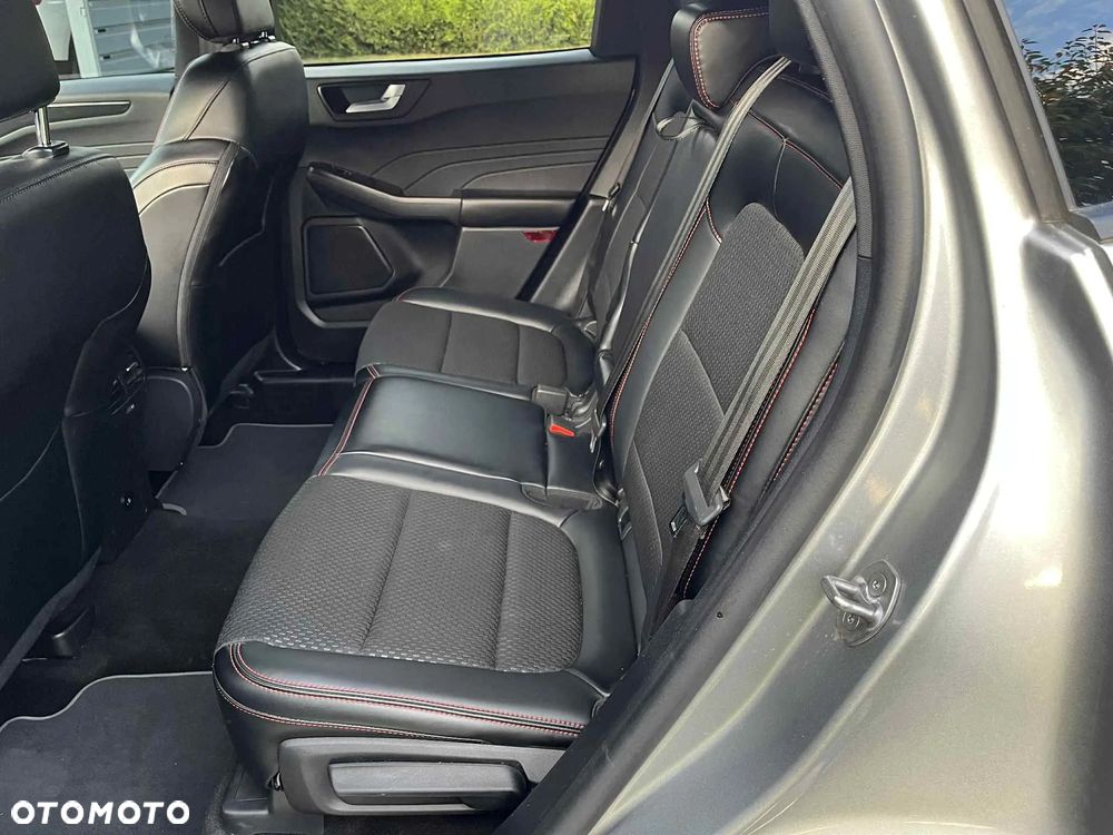 Ford Kuga 1.5 EcoBoost FWD ST-Line X - 14