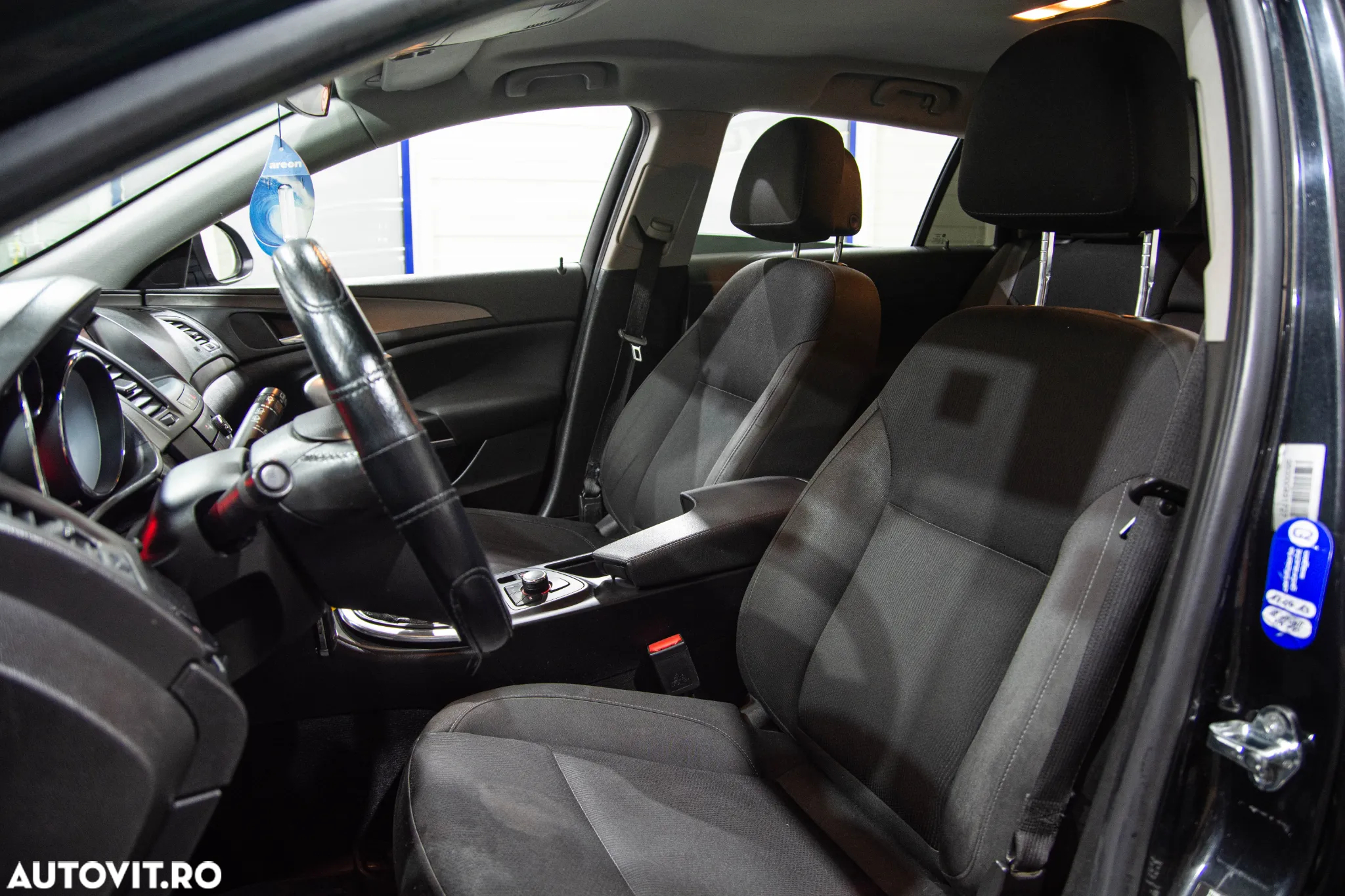 Opel Insignia 2.0 CDTI Sports Tourer - 6
