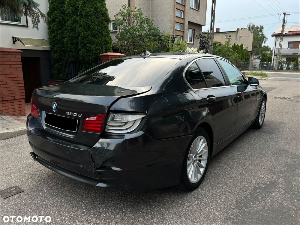 BMW Seria 5 520d Luxury Line - 6