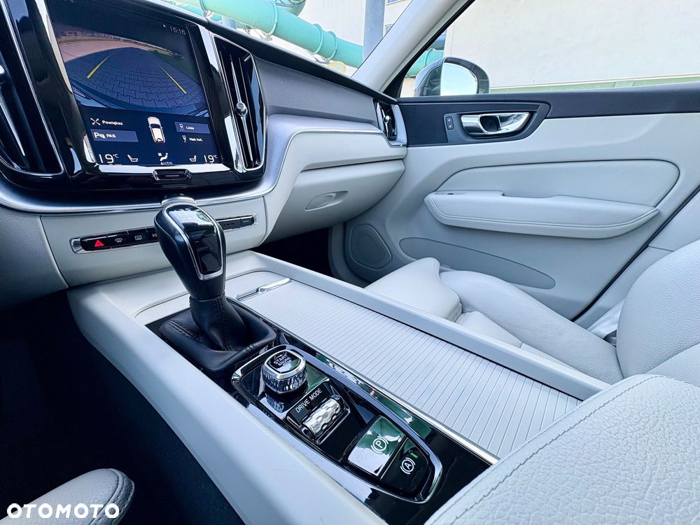 Volvo XC 60 D3 Summum - 29