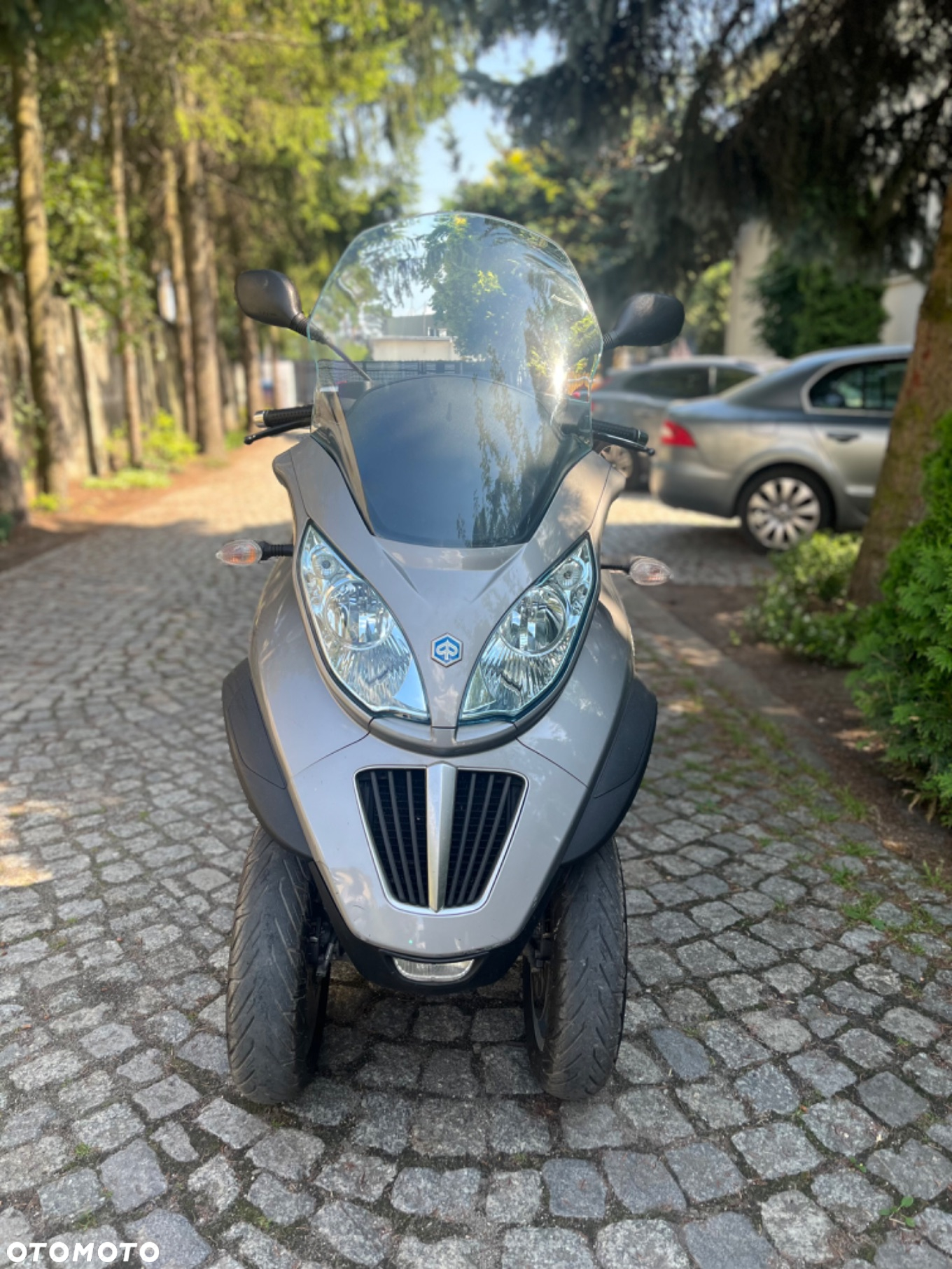 Piaggio MP-3 - 7