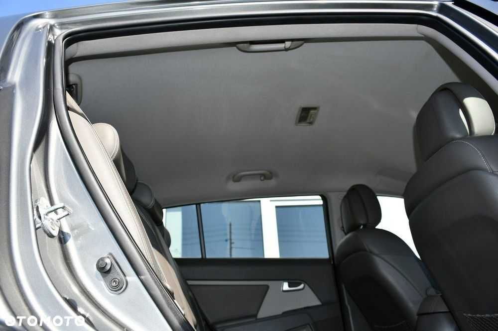 Kia Sportage 1.7 CRDI 2WD Attract - 29