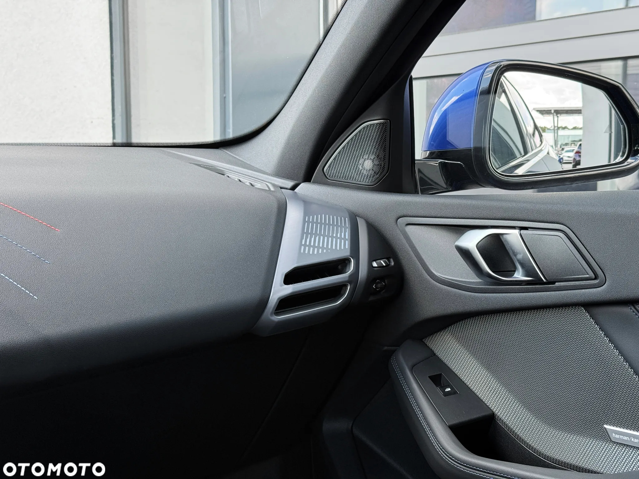 BMW Seria 1 120 mHEV - 19