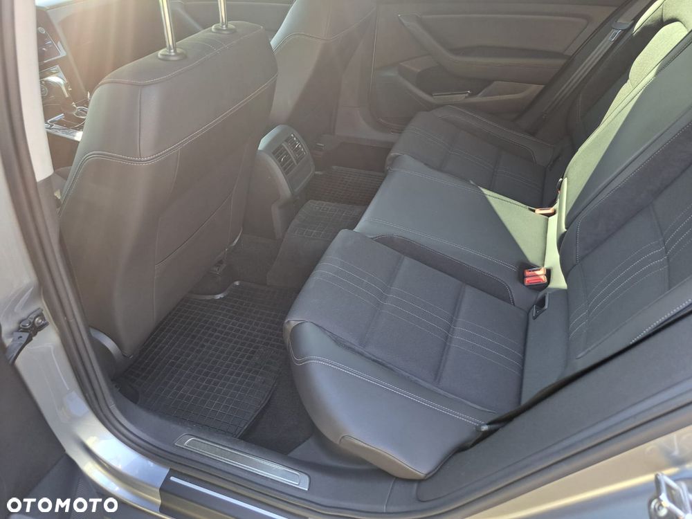 Volkswagen Passat Alltrack - 26