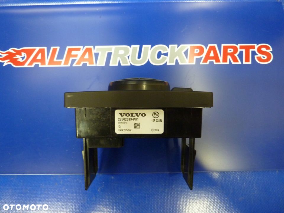 VOLVO FH 4 PANEL ŚWIATEŁ OŚWIETLENIA KABINY - 3