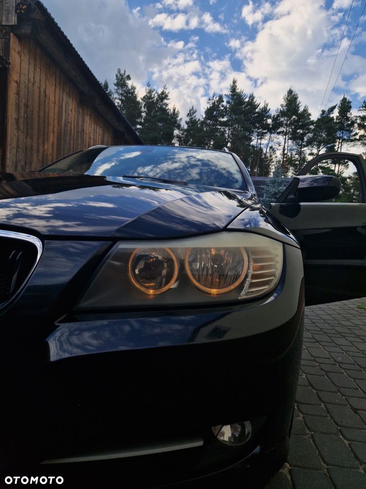 BMW Seria 3 320d - 9