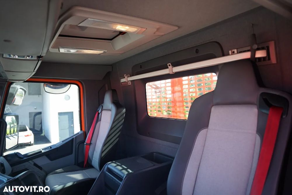 Renault C 430 / 6x4 / LIVRARE 6,8 M + HIAB 188 ES-4 HDS / EXTENSIE 12,5 M / RADIOCOMANDĂ / ROTATOARE - 32