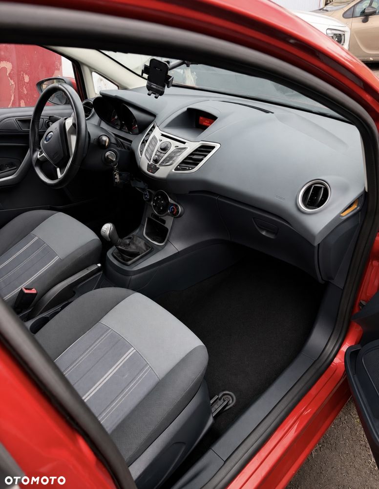 Ford Fiesta 1.25 SYNC Edition - 10
