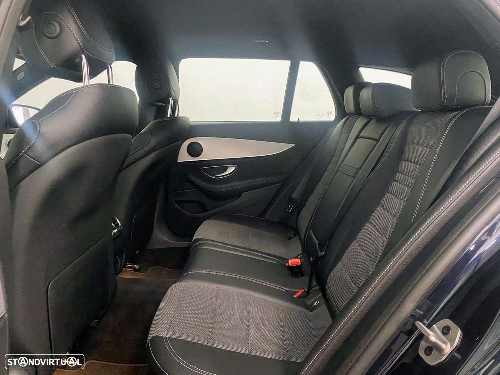 Mercedes-Benz E 300 de Avantgarde 4Matic - 11