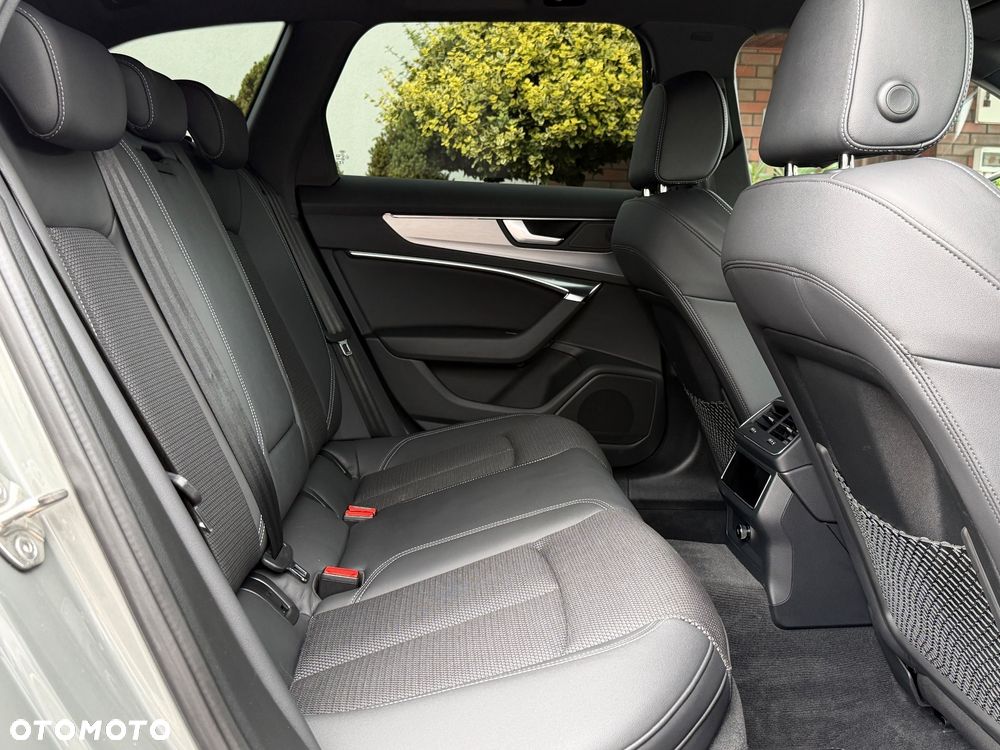 Audi A6 Avant 40 TDI quattro S tronic S line - 13