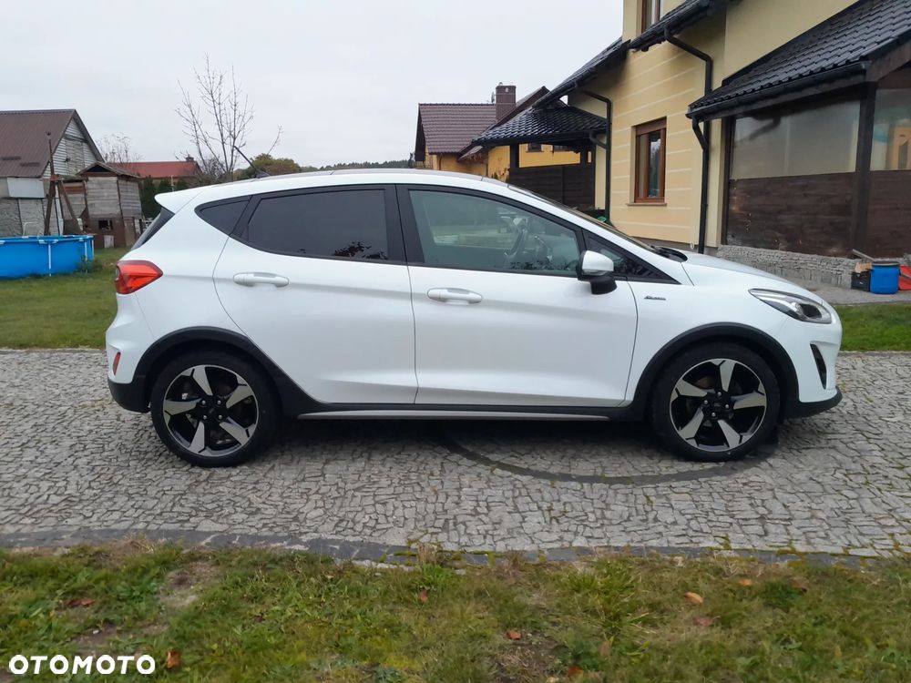 Ford Fiesta 1.0 EcoBoost S&S ACTIVE COLOURLINE - 4