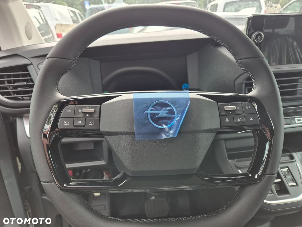 Opel Vivaro Brygadowy XL Long 6 miejsc 2.2 180KM Automat !! OD REKI !! - 11