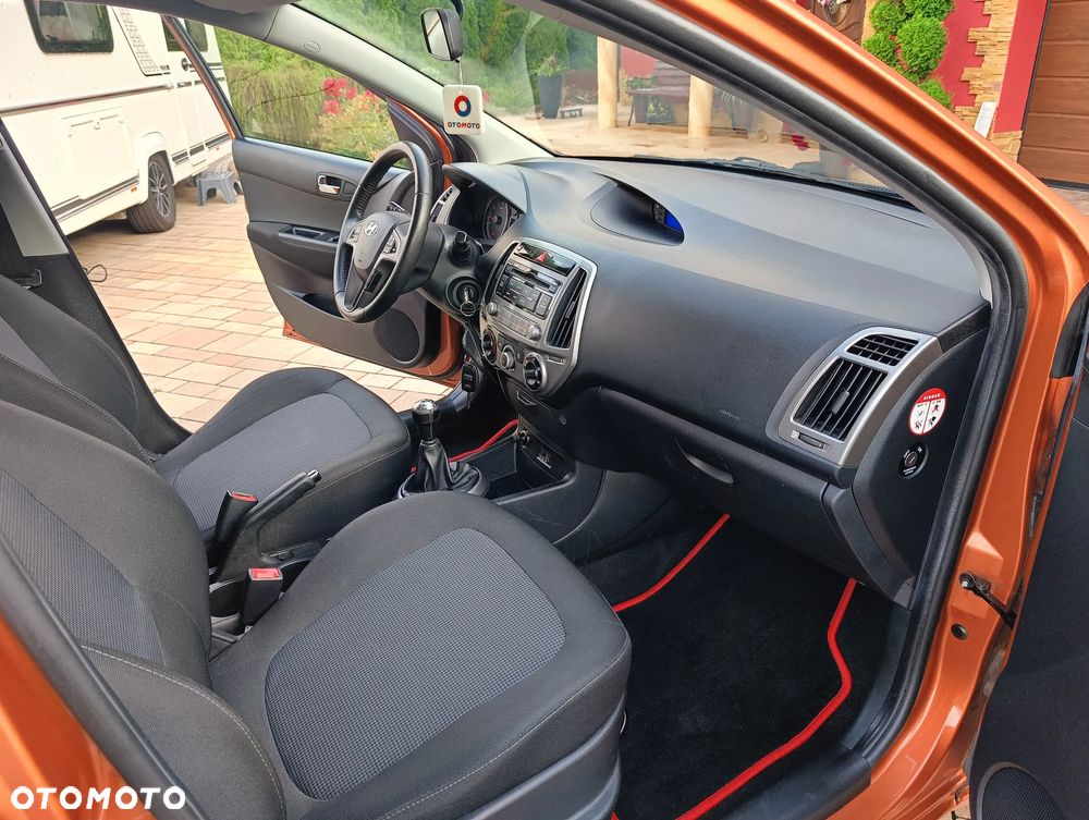 Hyundai i20 1.2 Trend - 36