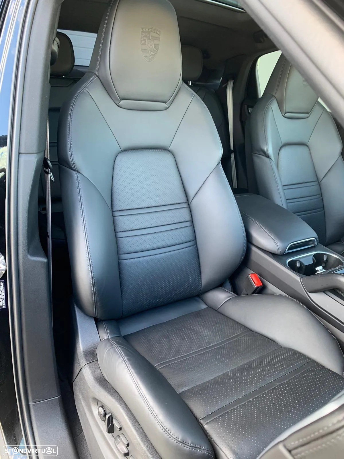 Porsche Cayenne Coupé E-Hybrid Platinum Edition - 8