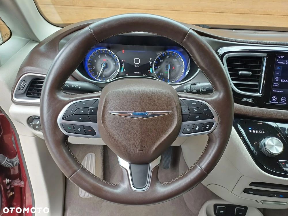 Chrysler Pacifica - 18