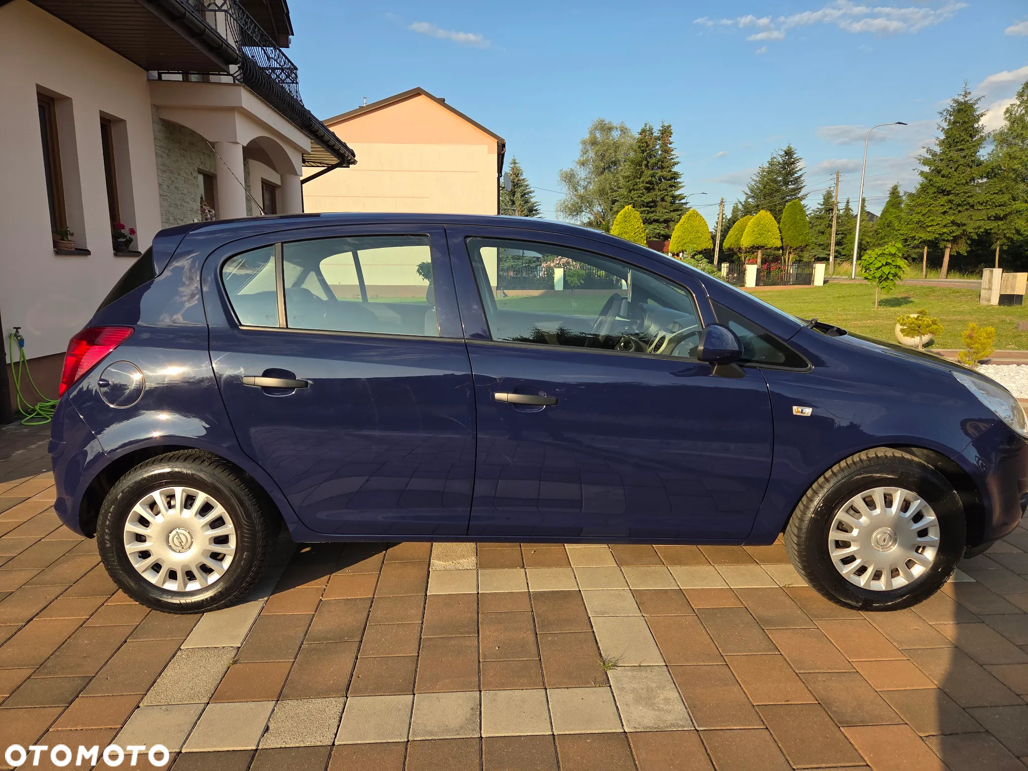 Opel Corsa 1.2 16V Color Edition - 4