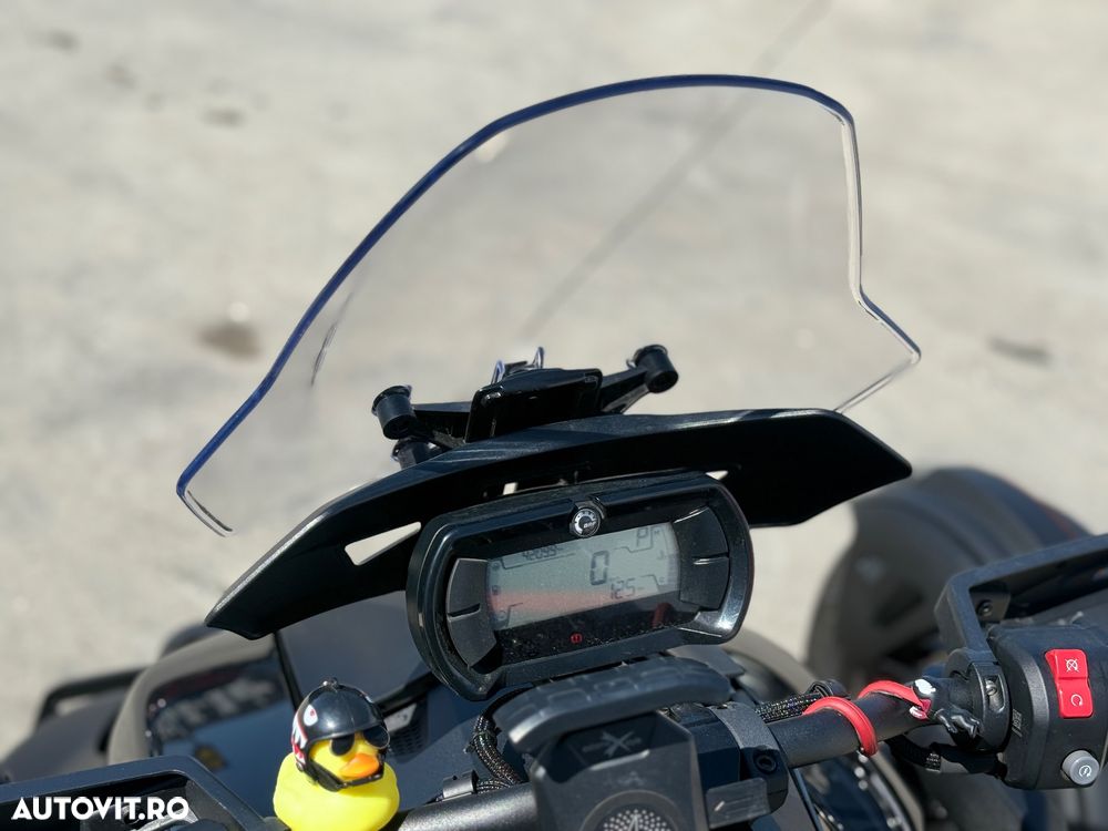 Can-Am Ryker 900 - 9