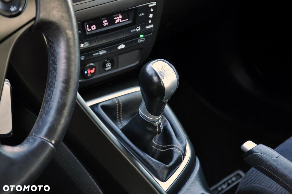 Honda Civic 1.4 Sport - 34