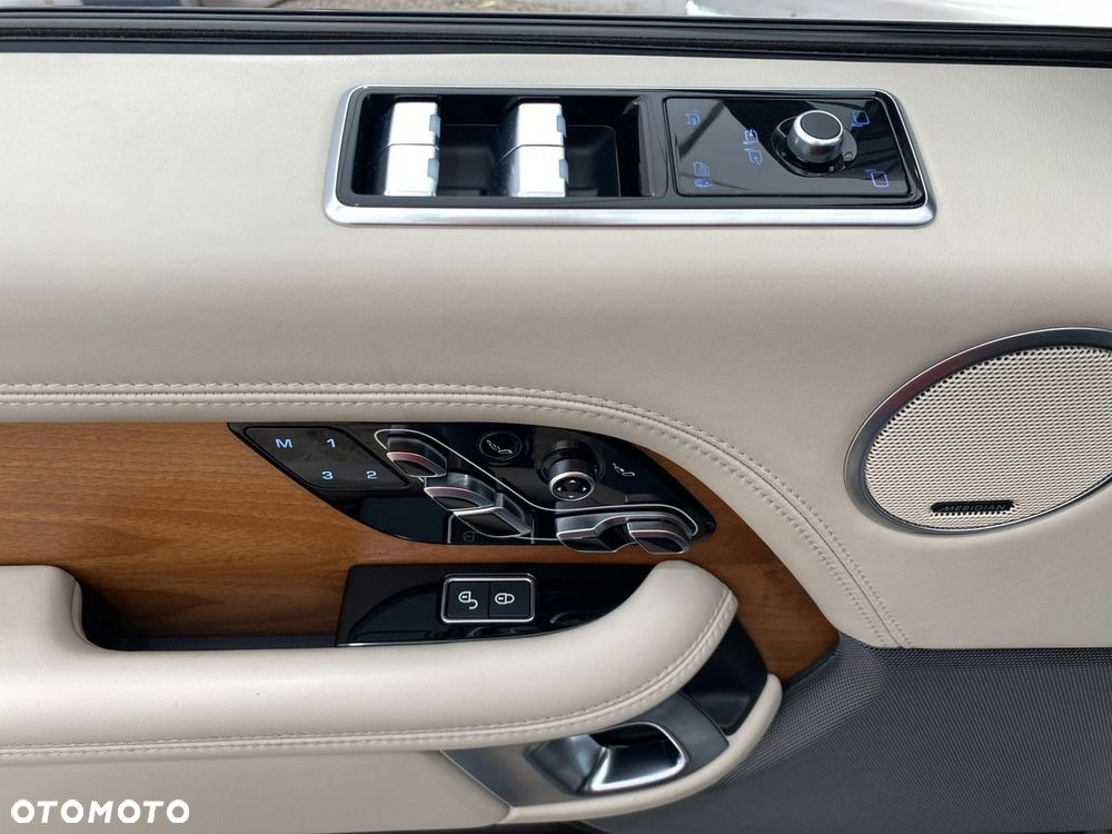 Land Rover Range Rover - 16