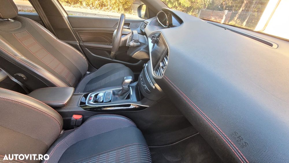 Peugeot 308 PureTech 130 EAT6 Stop & Start GT-Line Edition - 10